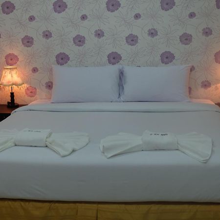 Tubkaek Mansion Hotel Pantai Tab Kaek Luaran gambar